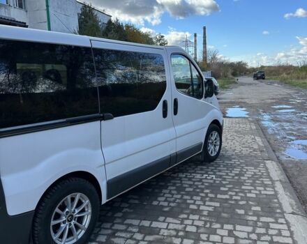 Белый Рено Трафик, объемом двигателя 2.5 л и пробегом 307 тыс. км за 7400 $, фото 12 на Automoto.ua