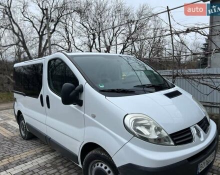 Белый Рено Трафик, объемом двигателя 2 л и пробегом 320 тыс. км за 8400 $, фото 2 на Automoto.ua