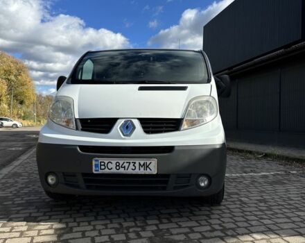 Белый Рено Трафик, объемом двигателя 2.5 л и пробегом 307 тыс. км за 7400 $, фото 15 на Automoto.ua