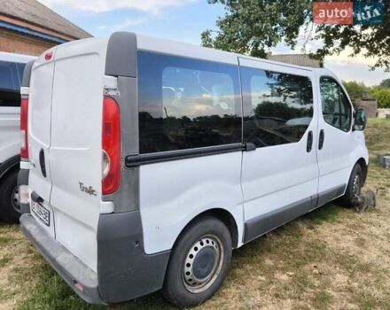 Белый Рено Трафик, объемом двигателя 2 л и пробегом 429 тыс. км за 8500 $, фото 3 на Automoto.ua