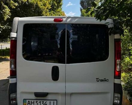 Білий Рено Трафік, об'ємом двигуна 2.5 л та пробігом 243 тис. км за 8200 $, фото 1 на Automoto.ua