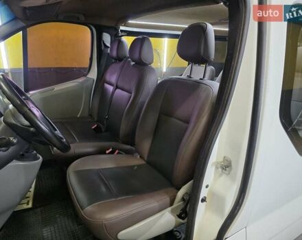 Белый Рено Трафик, объемом двигателя 2 л и пробегом 360 тыс. км за 9200 $, фото 5 на Automoto.ua