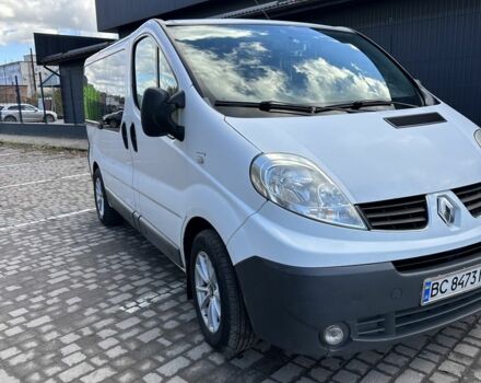 Белый Рено Трафик, объемом двигателя 2.5 л и пробегом 307 тыс. км за 7400 $, фото 1 на Automoto.ua