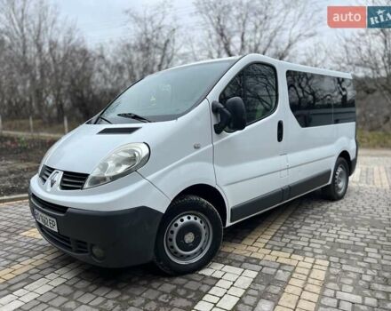 Белый Рено Трафик, объемом двигателя 2 л и пробегом 320 тыс. км за 8400 $, фото 1 на Automoto.ua