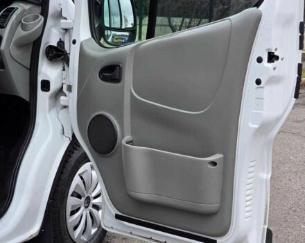 Белый Рено Трафик, объемом двигателя 2 л и пробегом 280 тыс. км за 8499 $, фото 13 на Automoto.ua