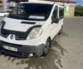 Белый Рено Трафик, объемом двигателя 2.5 л и пробегом 380 тыс. км за 8200 $, фото 2 на Automoto.ua