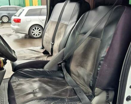 Рено Трафик 2008 в Владимир-Волынский на Automoto.ua Белый Рено Трафик, объемом двигателя 2.5 л и пробегом 540 тыс. км за 11000 $, фото 14 на Automoto.ua