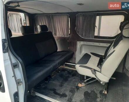 Білий Рено Трафік, об'ємом двигуна 2 л та пробігом 243 тис. км за 9700 $, фото 4 на Automoto.ua