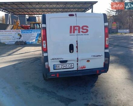 Рено Трафик 2008 в Виньковцах на Automoto.ua Белый Рено Трафик, объемом двигателя 2 л и пробегом 280 тыс. км за 8267 $, фото 3 на Automoto.ua