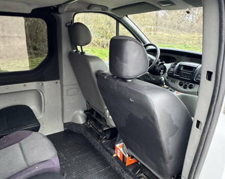 Белый Рено Трафик, объемом двигателя 2 л и пробегом 448 тыс. км за 7300 $, фото 2 на Automoto.ua