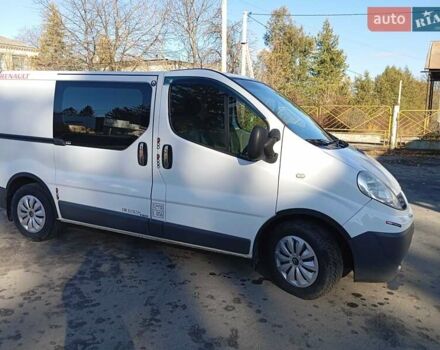 Рено Трафик 2008 в Виньковцах на Automoto.ua Белый Рено Трафик, объемом двигателя 2 л и пробегом 280 тыс. км за 8267 $, фото 6 на Automoto.ua
