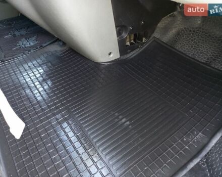 Белый Рено Трафик, объемом двигателя 2 л и пробегом 230 тыс. км за 9350 $, фото 10 на Automoto.ua