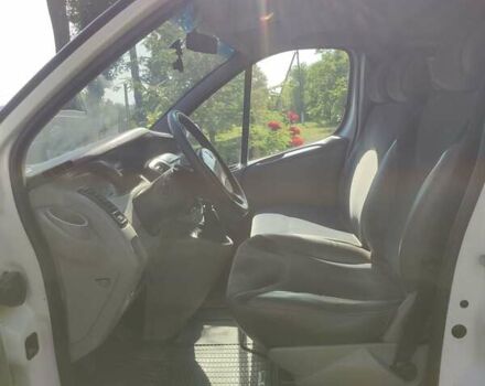 Белый Рено Трафик, объемом двигателя 2 л и пробегом 385 тыс. км за 11500 $, фото 6 на Automoto.ua