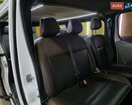 Белый Рено Трафик, объемом двигателя 2 л и пробегом 360 тыс. км за 9200 $, фото 6 на Automoto.ua