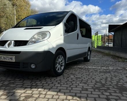 Белый Рено Трафик, объемом двигателя 2.5 л и пробегом 307 тыс. км за 7400 $, фото 7 на Automoto.ua