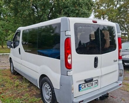 Білий Рено Трафік, об'ємом двигуна 2 л та пробігом 161 тис. км за 8600 $, фото 5 на Automoto.ua