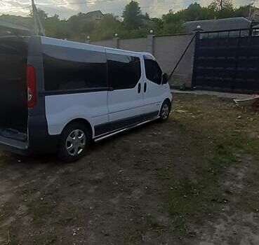 Белый Рено Трафик, объемом двигателя 2 л и пробегом 500 тыс. км за 9300 $, фото 5 на Automoto.ua