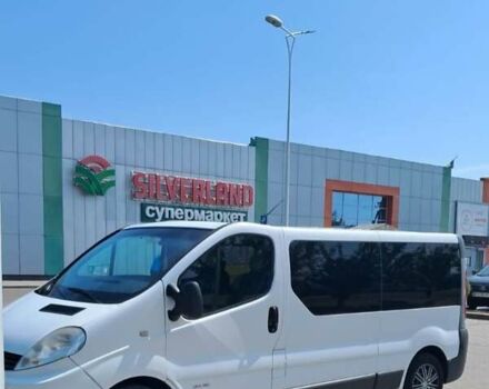 Білий Рено Трафік, об'ємом двигуна 2 л та пробігом 320 тис. км за 12000 $, фото 2 на Automoto.ua