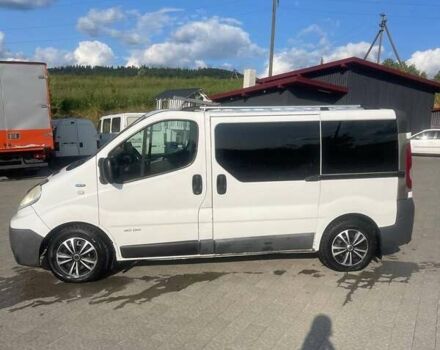Белый Рено Трафик, объемом двигателя 2.5 л и пробегом 380 тыс. км за 8200 $, фото 3 на Automoto.ua