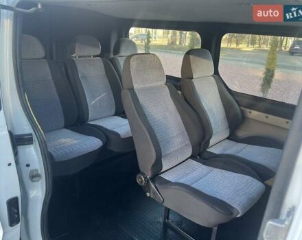 Белый Рено Трафик, объемом двигателя 2 л и пробегом 317 тыс. км за 8999 $, фото 16 на Automoto.ua