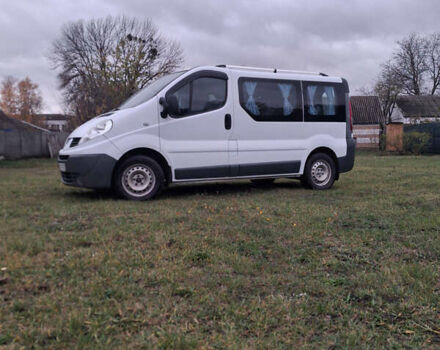 Рено Трафик 2009 в Валках на Automoto.ua Белый Рено Трафик, объемом двигателя 2 л и пробегом 307 тыс. км за 9000 $, фото 15 на Automoto.ua