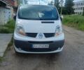 Белый Рено Трафик, объемом двигателя 2 л и пробегом 325 тыс. км за 9700 $, фото 1 на Automoto.ua