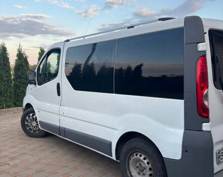 Белый Рено Трафик, объемом двигателя 2 л и пробегом 212 тыс. км за 7950 $, фото 4 на Automoto.ua