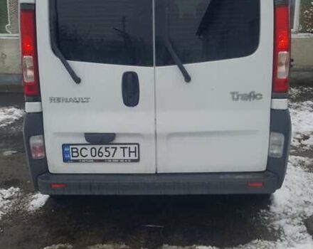 Белый Рено Трафик, объемом двигателя 2 л и пробегом 210 тыс. км за 9900 $, фото 1 на Automoto.ua
