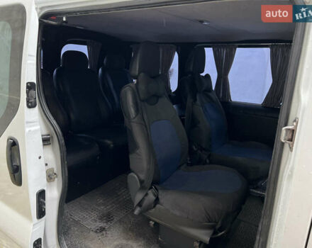 Білий Рено Трафік, об'ємом двигуна 2 л та пробігом 200 тис. км за 8300 $, фото 9 на Automoto.ua