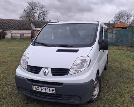 Рено Трафик 2009 в Валках на Automoto.ua Белый Рено Трафик, объемом двигателя 2 л и пробегом 307 тыс. км за 9000 $, фото 14 на Automoto.ua