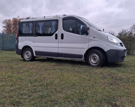 Рено Трафик 2009 в Валках на Automoto.ua Белый Рено Трафик, объемом двигателя 2 л и пробегом 307 тыс. км за 9000 $, фото 2 на Automoto.ua
