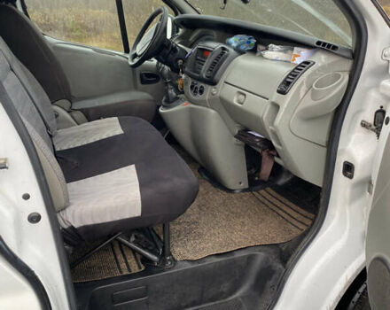 Белый Рено Трафик, объемом двигателя 2 л и пробегом 405 тыс. км за 7250 $, фото 3 на Automoto.ua