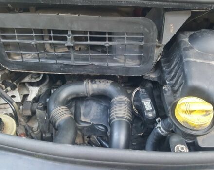 Белый Рено Трафик, объемом двигателя 2 л и пробегом 210 тыс. км за 9900 $, фото 6 на Automoto.ua