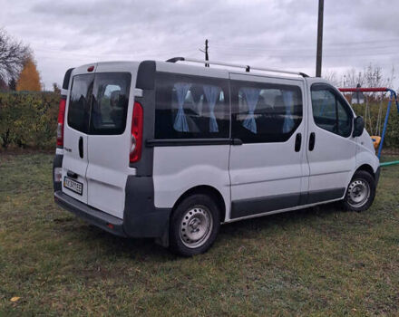 Рено Трафик 2009 в Валках на Automoto.ua Белый Рено Трафик, объемом двигателя 2 л и пробегом 307 тыс. км за 9000 $, фото 11 на Automoto.ua