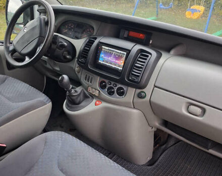 Рено Трафик 2009 в Валках на Automoto.ua Белый Рено Трафик, объемом двигателя 2 л и пробегом 307 тыс. км за 9000 $, фото 27 на Automoto.ua