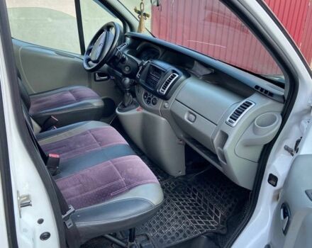 Білий Рено Трафік, об'ємом двигуна 2 л та пробігом 330 тис. км за 8700 $, фото 5 на Automoto.ua