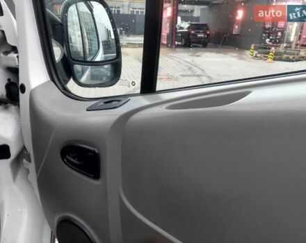 Білий Рено Трафік, об'ємом двигуна 2 л та пробігом 302 тис. км за 8750 $, фото 43 на Automoto.ua