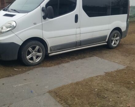 Белый Рено Трафик, объемом двигателя 2 л и пробегом 210 тыс. км за 9900 $, фото 2 на Automoto.ua