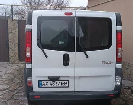 Білий Рено Трафік, об'ємом двигуна 2 л та пробігом 377 тис. км за 7000 $, фото 1 на Automoto.ua