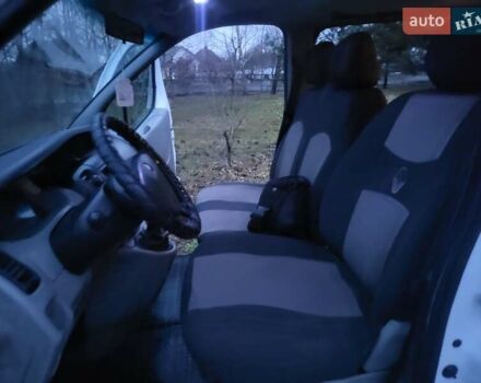 Білий Рено Трафік, об'ємом двигуна 2 л та пробігом 268 тис. км за 10950 $, фото 60 на Automoto.ua