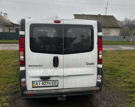 Белый Рено Трафик, объемом двигателя 2 л и пробегом 301 тыс. км за 11000 $, фото 3 на Automoto.ua