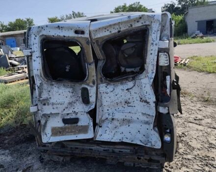 Белый Рено Трафик, объемом двигателя 2 л и пробегом 178 тыс. км за 3500 $, фото 3 на Automoto.ua