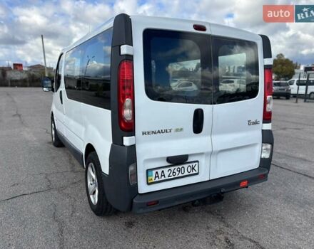 Білий Рено Трафік, об'ємом двигуна 2 л та пробігом 279 тис. км за 9900 $, фото 5 на Automoto.ua