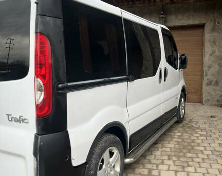 Белый Рено Трафик, объемом двигателя 2 л и пробегом 360 тыс. км за 15000 $, фото 8 на Automoto.ua