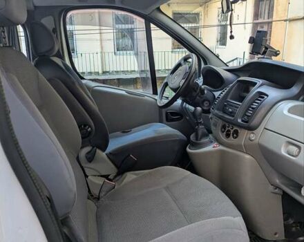 Белый Рено Трафик, объемом двигателя 2 л и пробегом 271 тыс. км за 12500 $, фото 8 на Automoto.ua