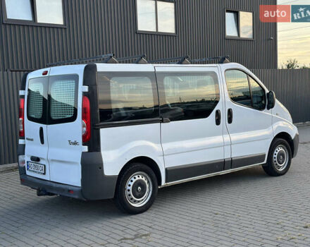 Белый Рено Трафик, объемом двигателя 2 л и пробегом 375 тыс. км за 10500 $, фото 9 на Automoto.ua