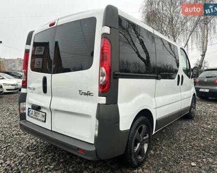 Білий Рено Трафік, об'ємом двигуна 2 л та пробігом 386 тис. км за 10900 $, фото 6 на Automoto.ua