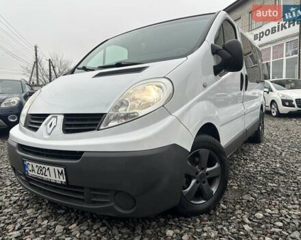 Білий Рено Трафік, об'ємом двигуна 2 л та пробігом 386 тис. км за 10900 $, фото 1 на Automoto.ua