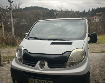 Белый Рено Трафик, объемом двигателя 2 л и пробегом 360 тыс. км за 15000 $, фото 1 на Automoto.ua