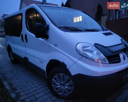 Білий Рено Трафік, об'ємом двигуна 2 л та пробігом 268 тис. км за 10950 $, фото 4 на Automoto.ua